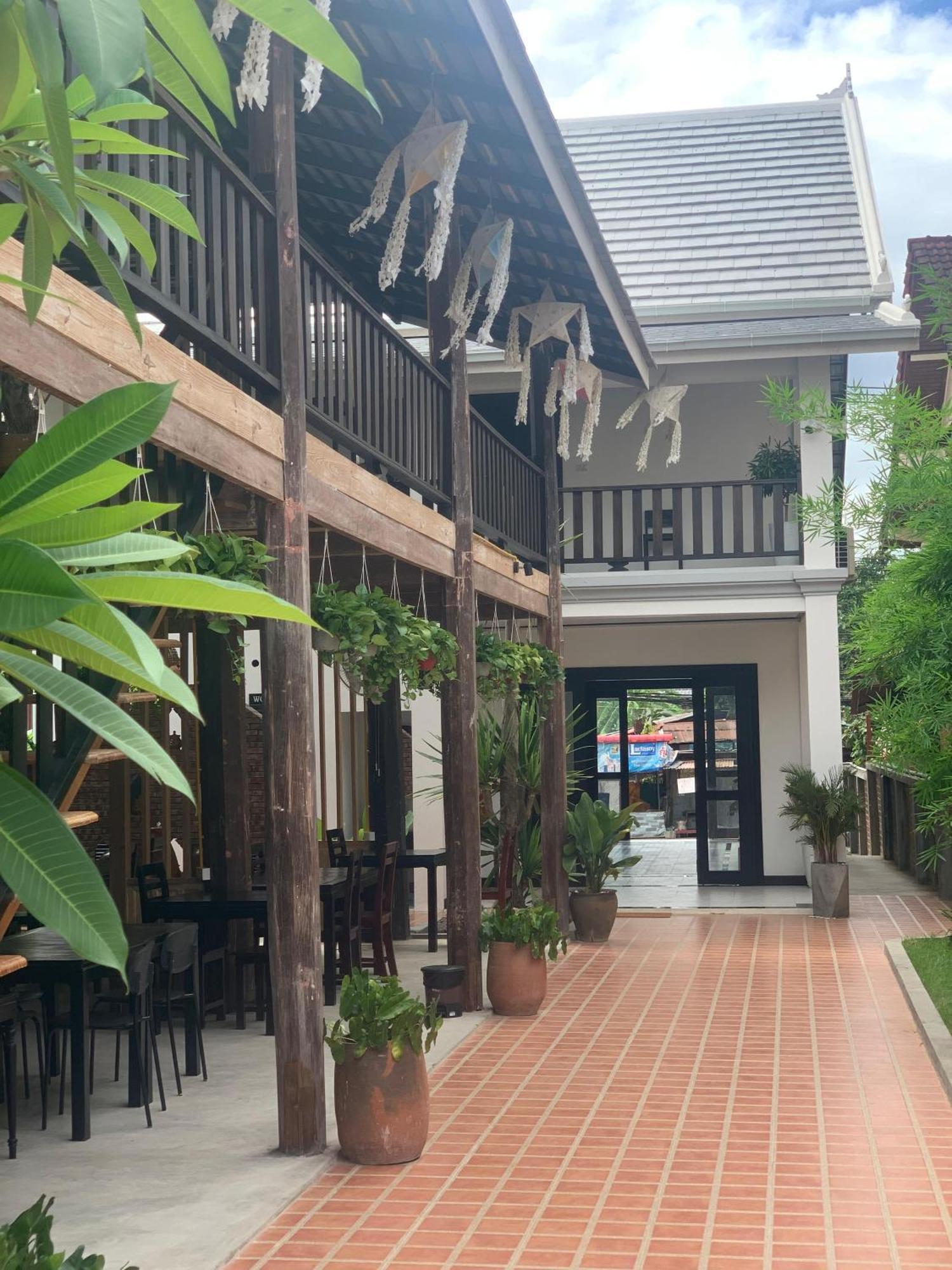 Luang Prabang Vang Luang Hotel Exterior photo